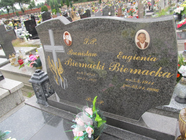 Eugenia Biernacka 1914 Piekary Śląskie - Grobonet - Wyszukiwarka osób pochowanych